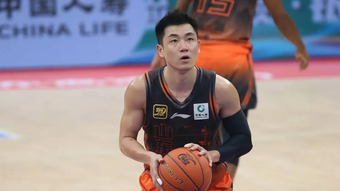 世俱杯下注网站-还管他叫高铁？93秒怒砍12分，高诗岩三分4连击引爆现场|三分球|山东队|山东男篮|宁波男篮|德雷克·鲍威尔_新浪体育_新浪新闻